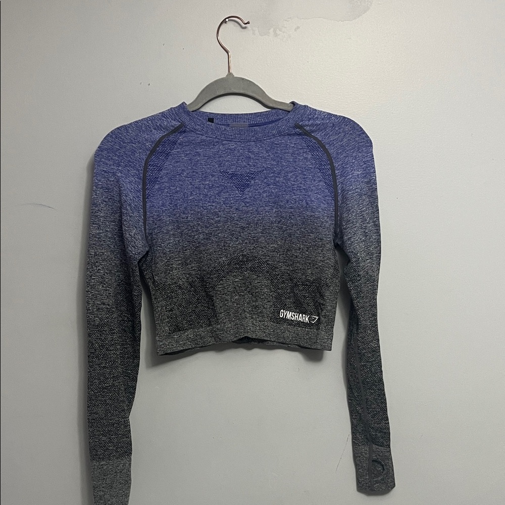 Gymshark Women's Gradient Blue and Gray Cropped Sweatshirt